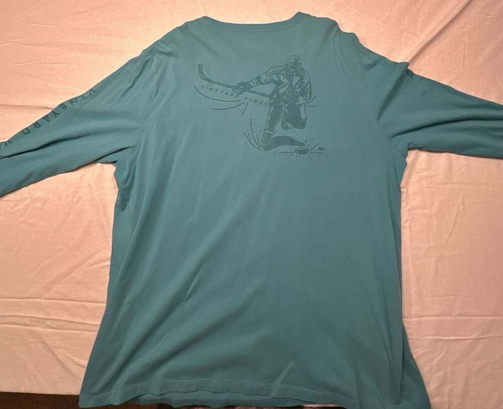 Vineyard Vines Men's Take The Shot Hockey Graphic Long Sleeve Pocket T-Shirt